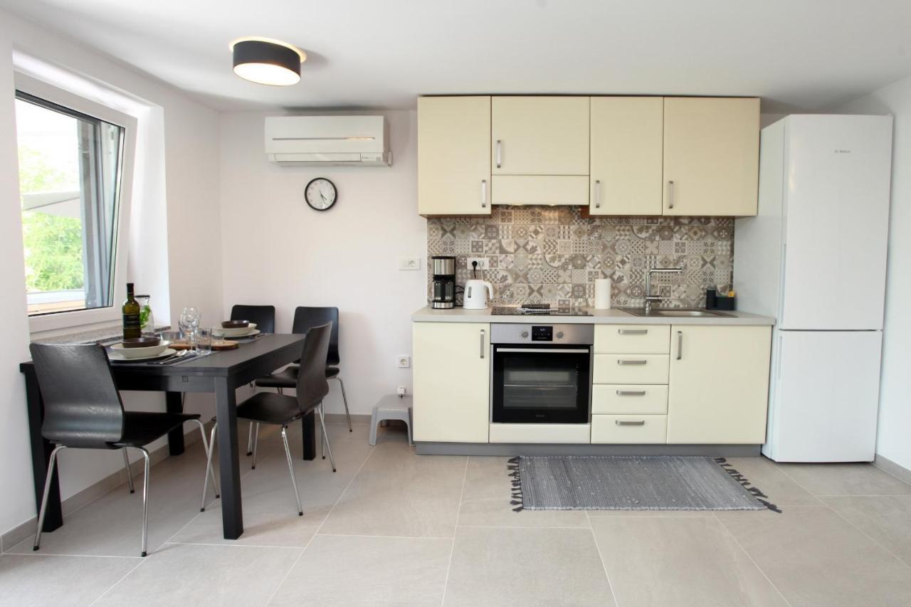 Modern Apartment Parenzana Izma Πορτορόζ Εξωτερικό φωτογραφία
